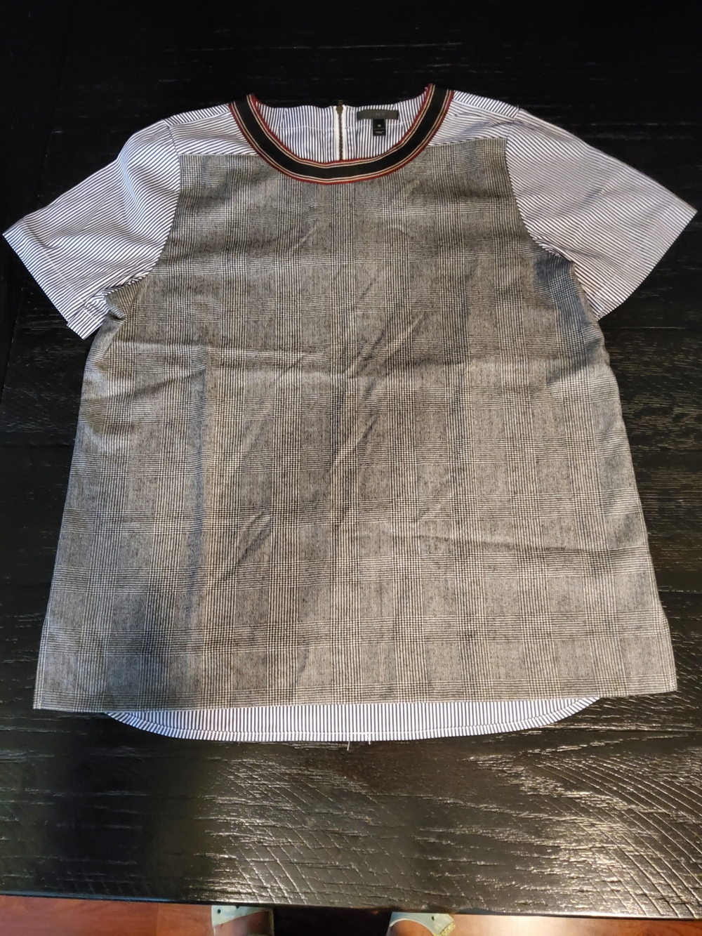 J Crew WOMANS  Grey & White Short-Sleeve Mixed-Media Top